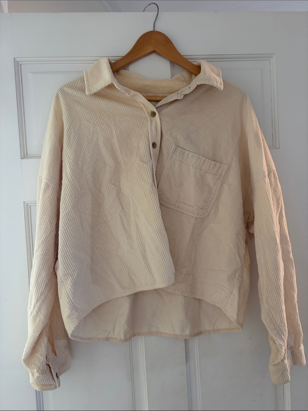 American Eagle - Women’s Light Yellow Corduroy Button-Up Shirt Jacket